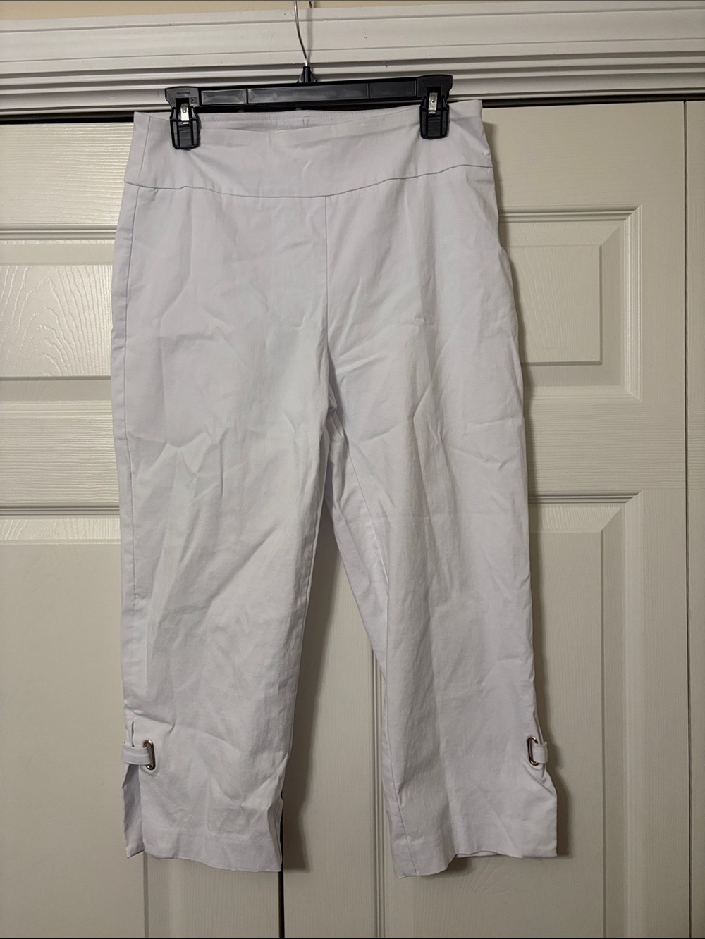 Zac & Rachel White Cropped Buckle-Hem Capris